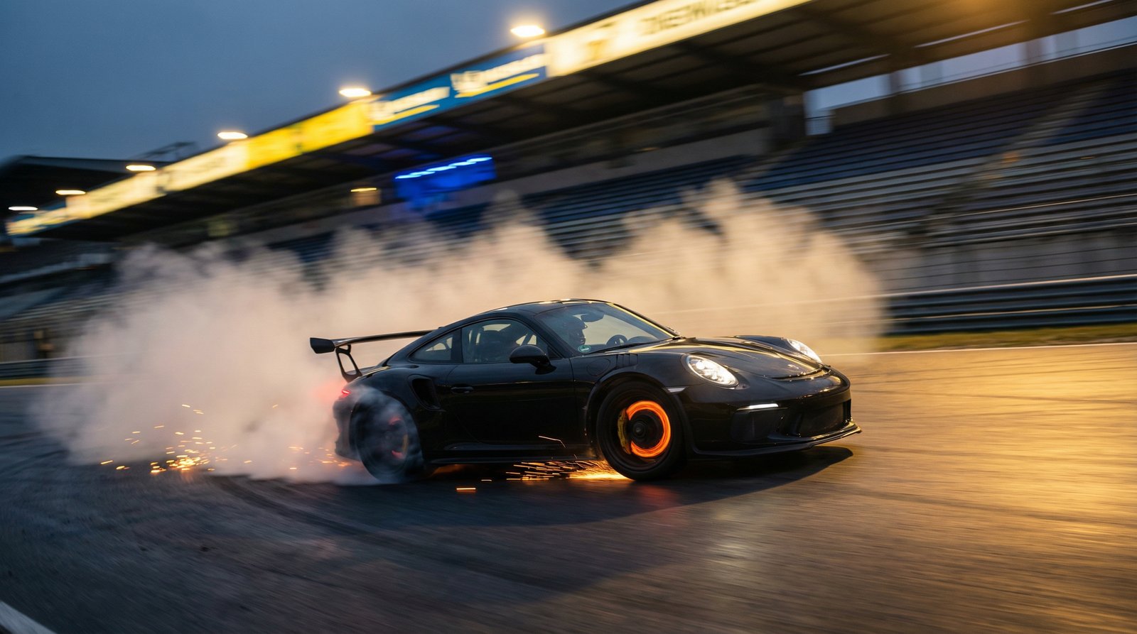 芒果视频保时捷漂移视频教程